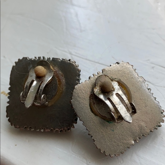 (CLOSET CLOSING FINAL SALE) Art Deco Vintage Gatsby Flapper Clip On Earrings - Picture 4 of 5